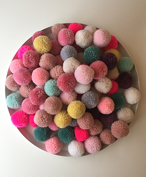 Bunte Pompons