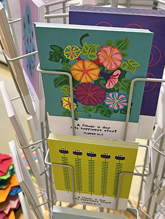 Gemeinschaftausstellung 'wood meets paper' 2025 von Holzkünstler Christian Bergauer und Designerin Sabine Köpke